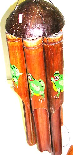 Wholesale Windchime -Bamboo windchime with light green frog painted on