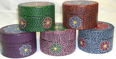 Girl's jewelry box - assorted color rounded box with flowers painted on it