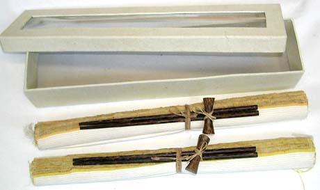 Asian art gift idea- assorted color fashion chopstick box set with table runners 