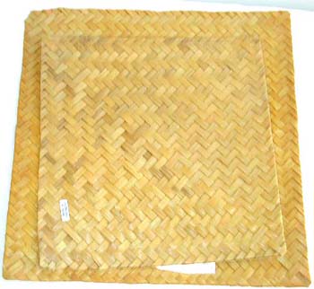 Yellow rattan mat set, set of 2 pieces 