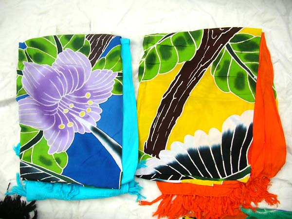 Summer swim wear supplies outlet imports Hibiscus flower print design on tropical wear sarong