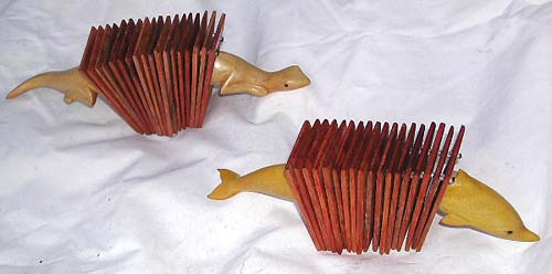 ANIMAL711N712.jpg (25700 bytes)