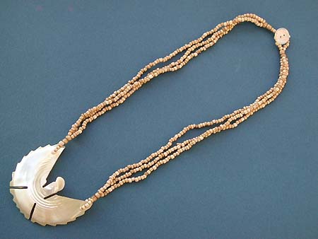 Online jewelry wholesaler wholesale eagle seashell pendant decor fashion necklace in triple brown beaded string design