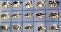 2004 trendy jewelry ring distributor wide band sterling silver ring with assorted designs and patterns