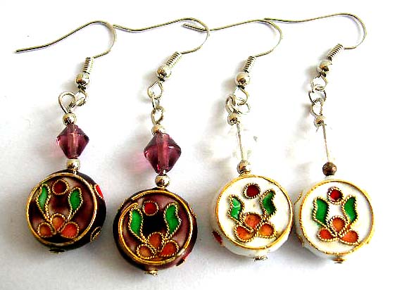 Fashion earring with fish hook back holding a diamond shape bead and a flower pattern decor handmade enamel cloisonne flat circular bead