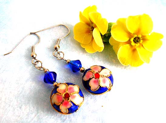 Fashion earring with fish hook back holding a dark blue diamond shape bead and a flower pattern decor handmade enamel cloisonne dark blue circular bead