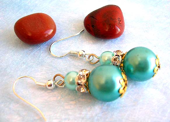 Wholesale ear jewelry decor, fish hook earring with double imitation pearl and golden bead cap, cz ring motif