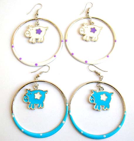 Fashion earring with color painted, a mini star decor pig in circle pattern design, fish hook back for convenience closure