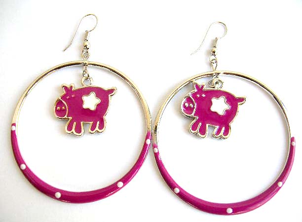 Fashion earring with color painted, a mini star decor pig in circle pattern design, fish hook back for convenience closure