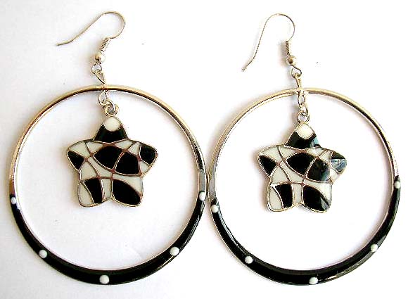 Fashion fish hook earring with color painted, pattern decor star in circle pattern design