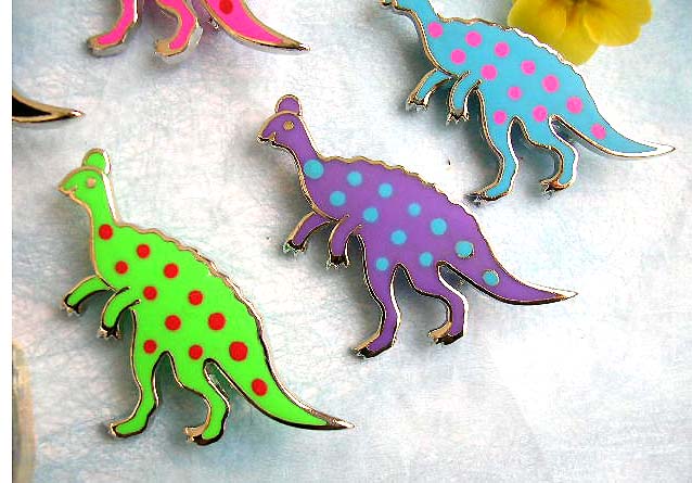 Hand crafted enamel fashion pin in dotted dinosaur design, great jewelry gift wholesale collection for kids or dinosaur lovers            