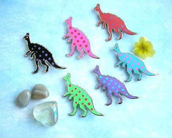 Hand crafted enamel fashion pin in dotted dinosaur design, great jewelry gift wholesale collection for kids or dinosaur lovers            