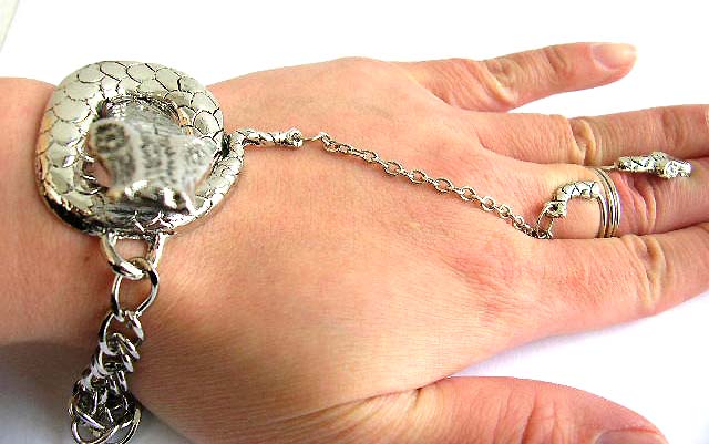 Mystic jewelry wholesale, flat snake fashion slave bracelet, chain ring gothic 