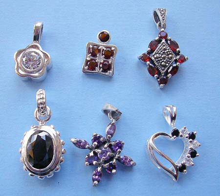 Crystal jewelry wholesaler, 925. sterling silver pendant encrusted with cubic zirconia