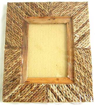 Rectangular wooden photo frame Holding 2.50 * 3.75 inches photo