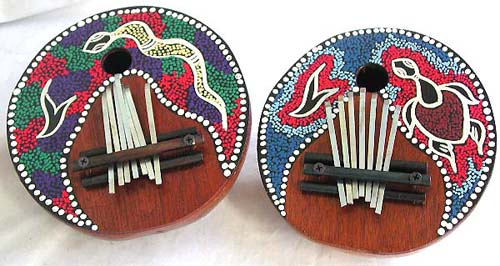 Batik pattern decor half-circle shape wooden musical instrument, assorted pattern randomly pick 