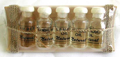 Aromatic essential oil on bamboo holder set with rope string, set of 5 assorted oils