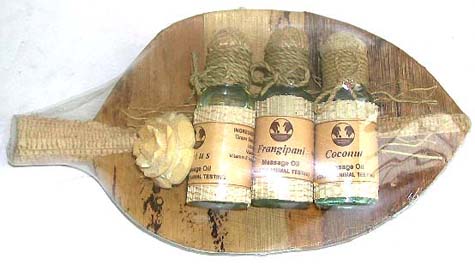 3 essential oils on leaf bamboo holder set