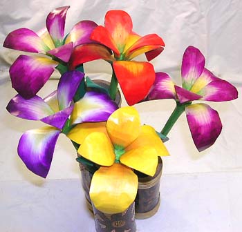 FLOWER100.jpg (30360 bytes)