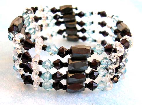 Wholesale magnetic hematite jewelry shop distribute one string forming fashion magnetic hematite 
bracelet, can used as necklace for healing purpose