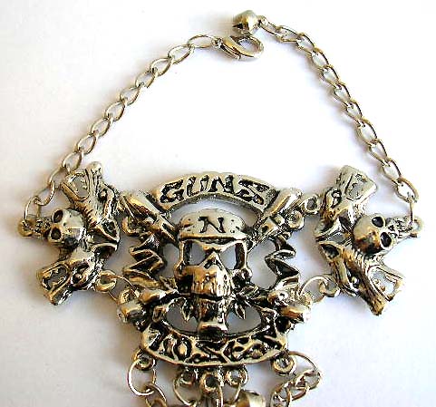 wholesale slave bracelet, guns roses with skull and pistol slave jewellery in gothic fashion       
